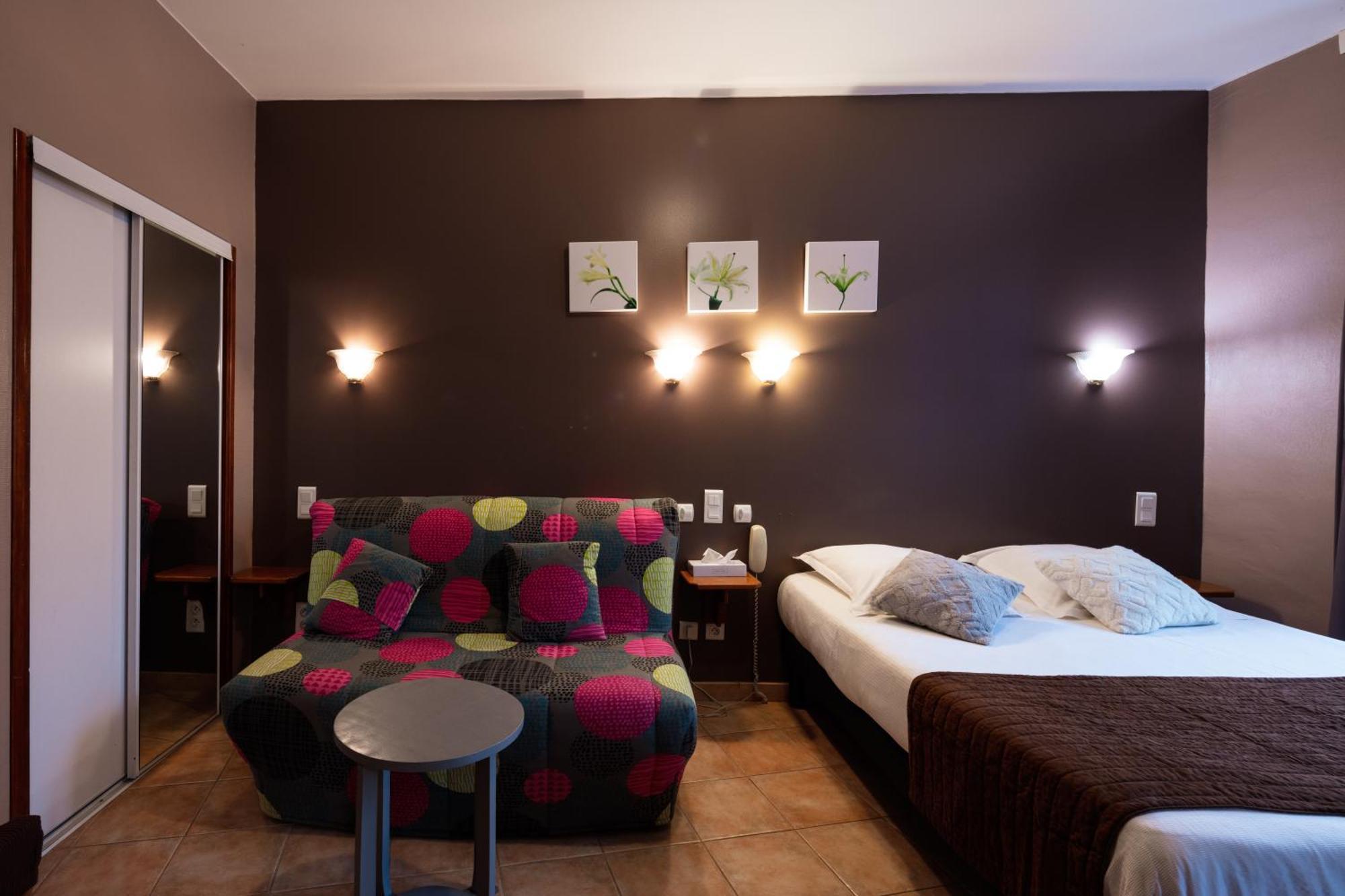 Logis Hotel Restaurant De La Paix Lodève المظهر الخارجي الصورة
