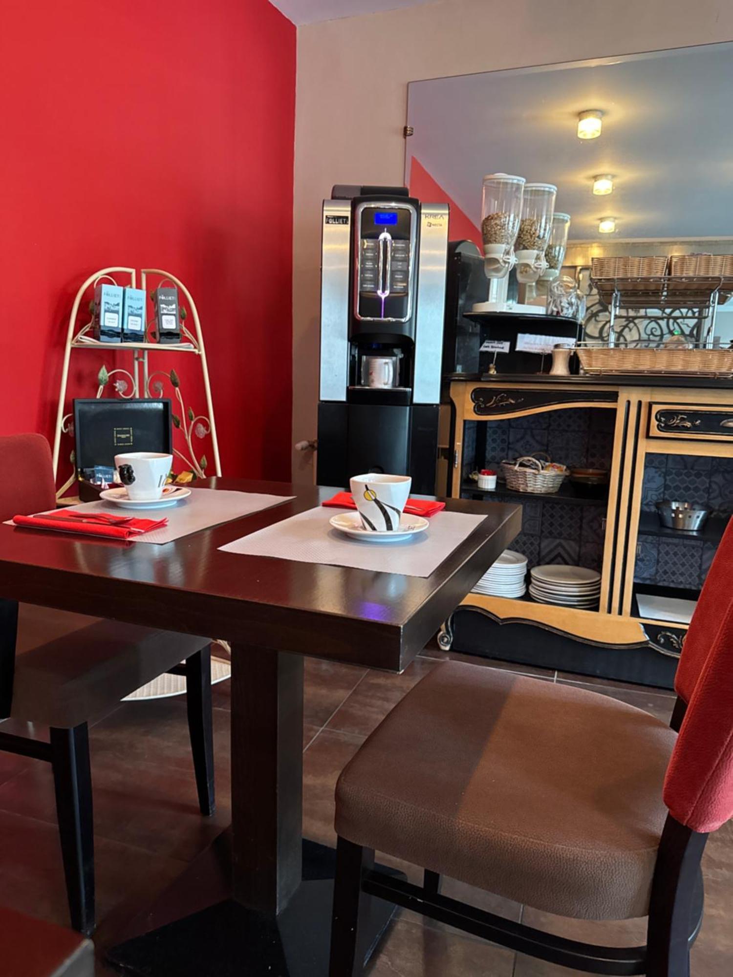 Logis Hotel Restaurant De La Paix Lodève المظهر الخارجي الصورة