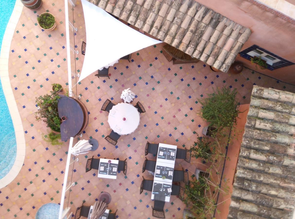 Logis Hotel Restaurant De La Paix Lodève المظهر الخارجي الصورة
