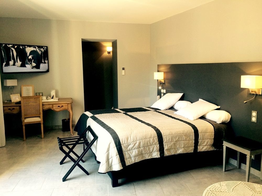 Logis Hotel Restaurant De La Paix Lodève المظهر الخارجي الصورة
